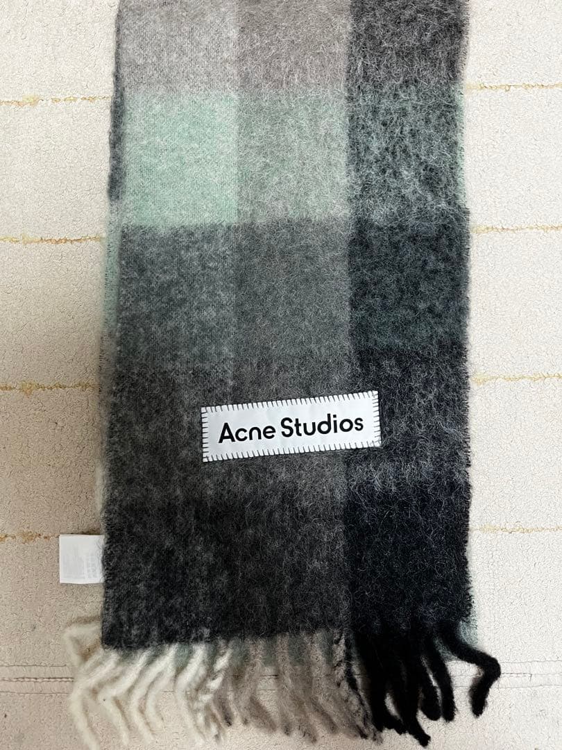 Acne studios モヘア チェックスカーフ