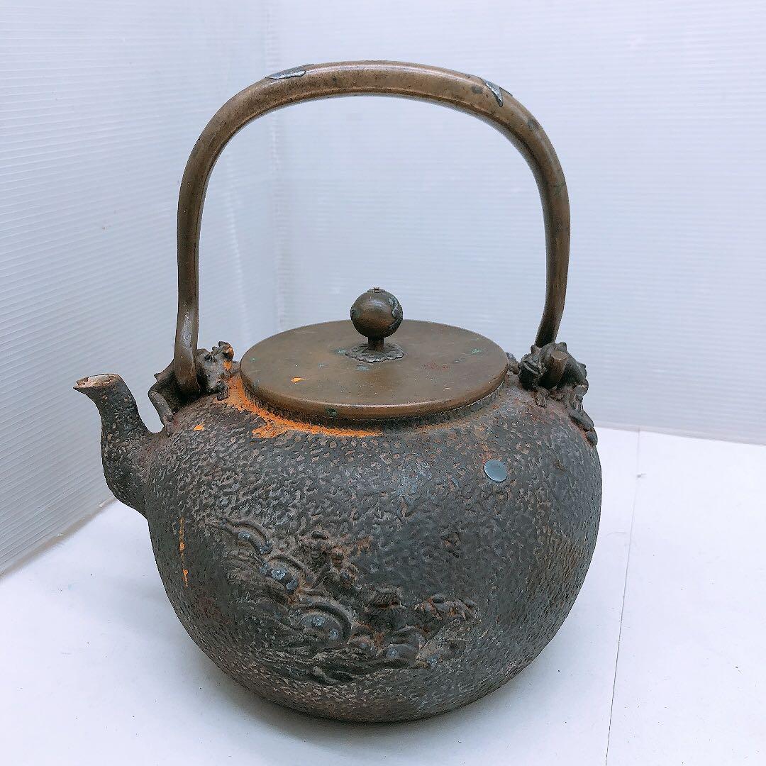 整*屋様 【要確認】日本亀文 鉄瓶 銅蓋 動物モチーフ 重さ約2.5kg アンテ