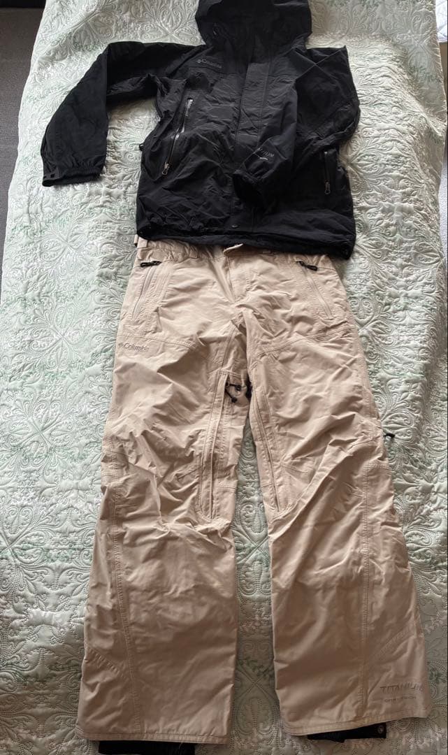 Columbia コロンビア　スキー　スノーボードウェア　上下　メンズ　美品