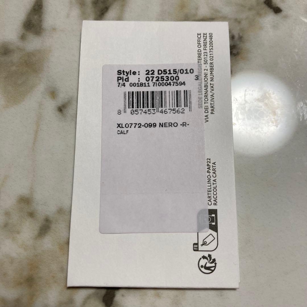 【最終値下げ】フェラガモ 二つ折り財布 新品未使用