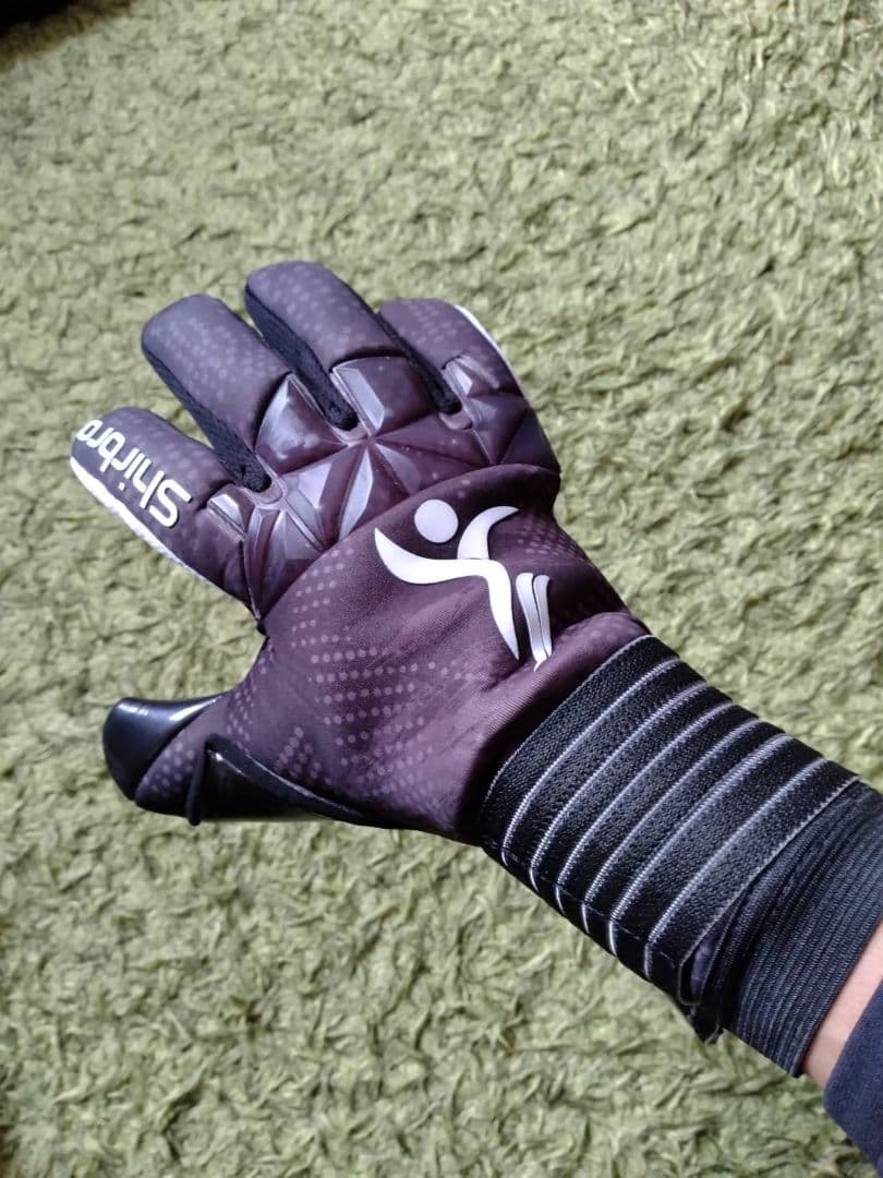 高品質サッカーGKグローブ　JFLトップ/Jリーグ下部チーム選手着用！