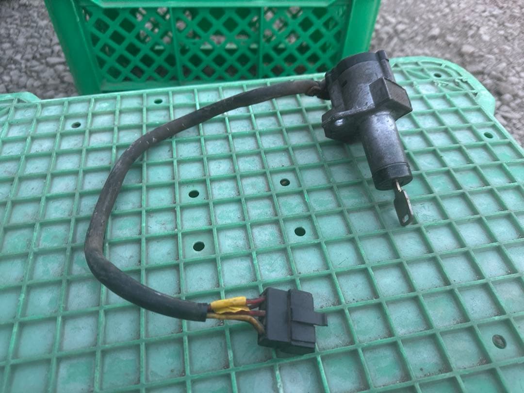 CBR400F シリンダーガキ付き HONDA 当時物 鍵