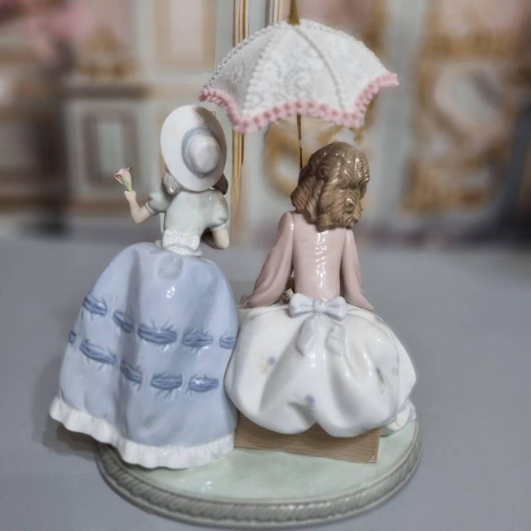 リヤドロの「花売りの姉妹」