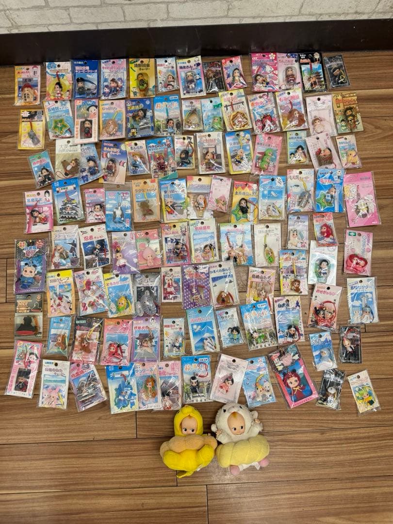 キューピーちゃん　キューピー　ご当地　ストラップ　まとめて　約90点