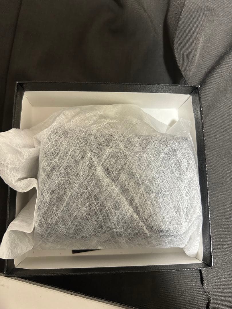 マリークワント　エンボスデイジーパール ミニウォレット　ブラック