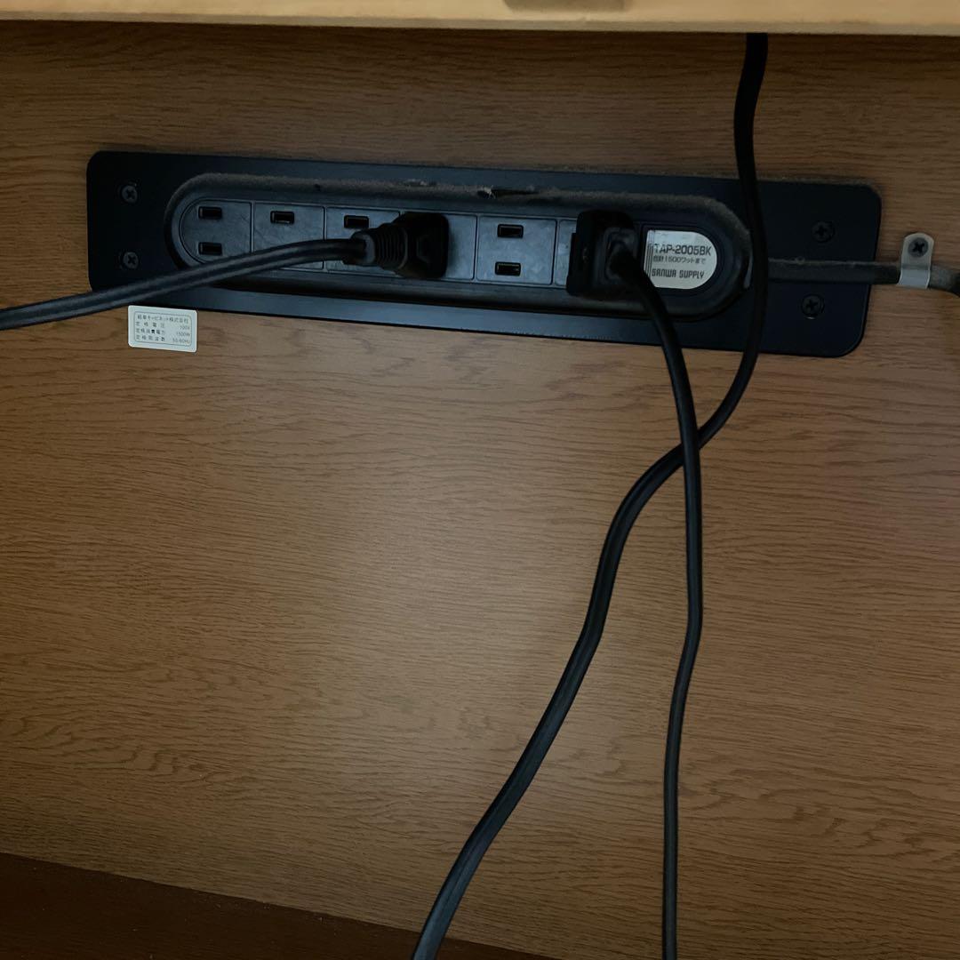 カリモク学習机、天然木机、