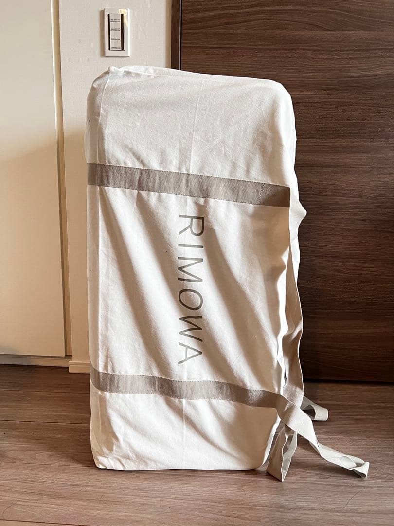 新品未使用【リモワ RIMOWA】エッセンシャル キャリー◎入手困難限定カラー