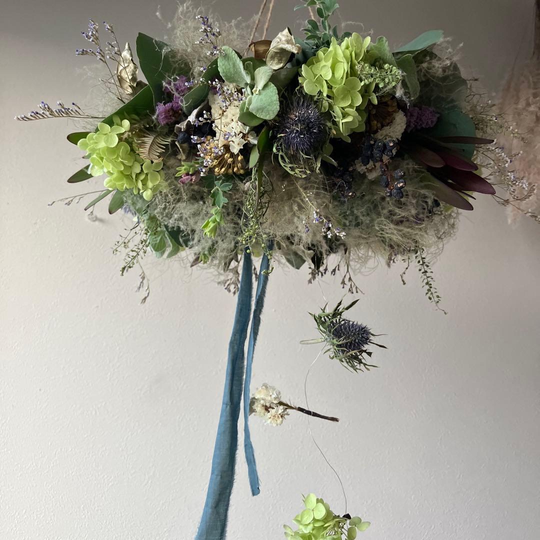 アナベルとルリタマアザミ、エリンジウムのフライングリース　リューカデンドロン