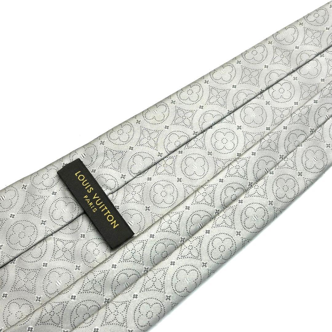 【新品同様✨】ルイヴィトン ネクタイ シルバー モノグラム 総柄 ジャガード