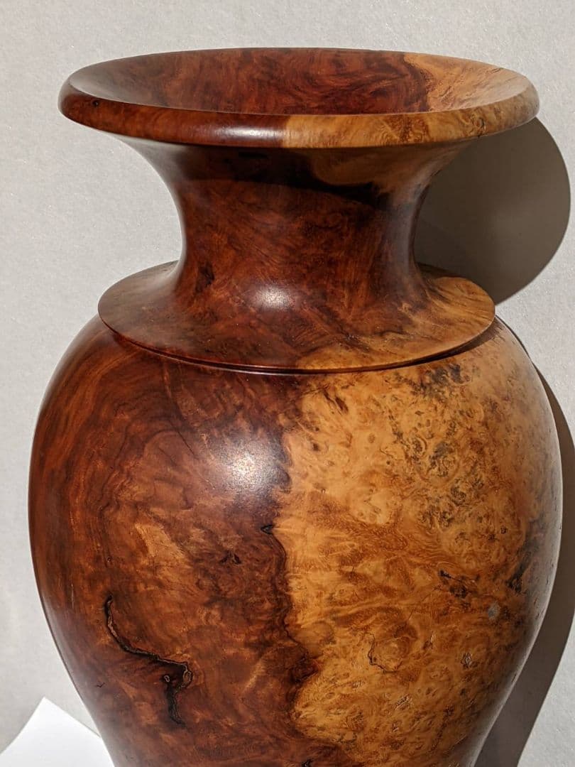 ケヤキ玉杢　①　花瓶　壺　珍品　高級品　入手困難