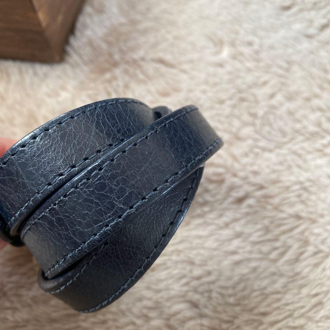 BALENCIAGA ブラックレザーブレスレット