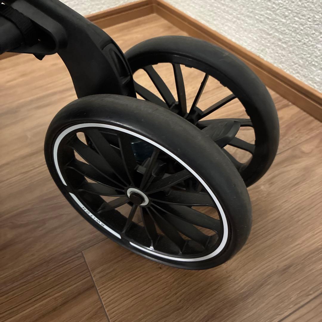 コンビ　ベビーカー　スゴカルSwitch plus エッグショック　earth