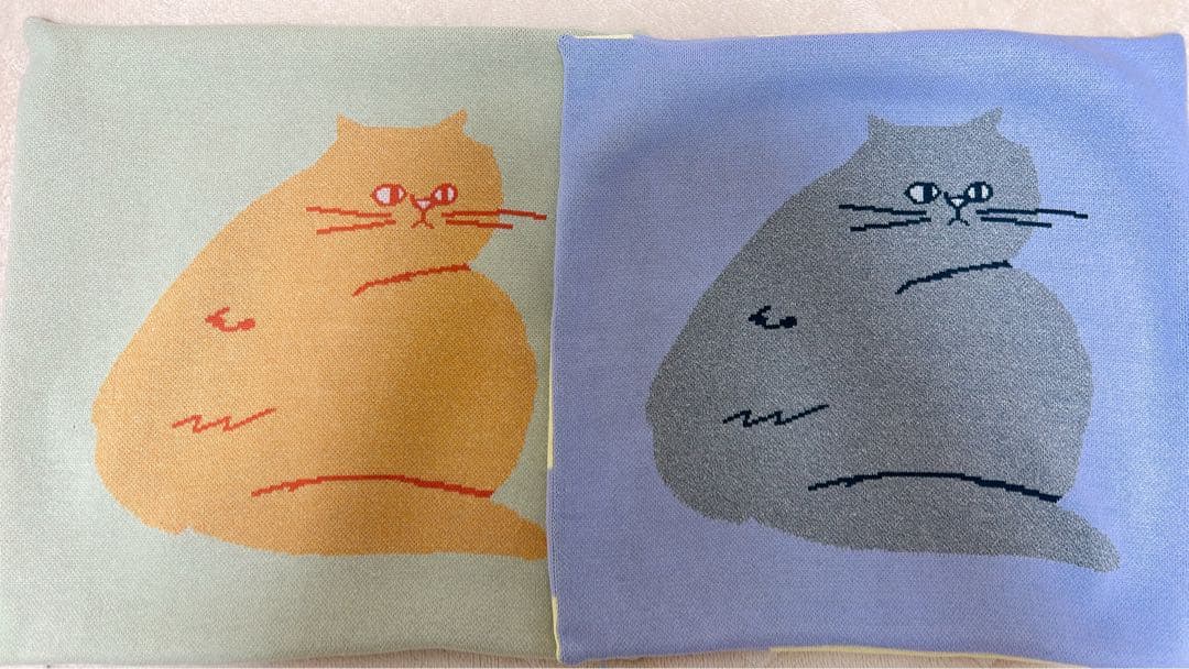 【新品未使用品】ウニコ ペディ 猫 2枚セット　45角クッションカバー