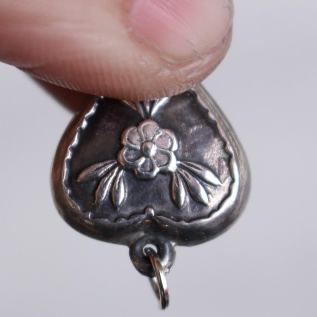 40s　スウィートハートジュエリー　WW2　シルバー　チャーム　一輪　勿忘草