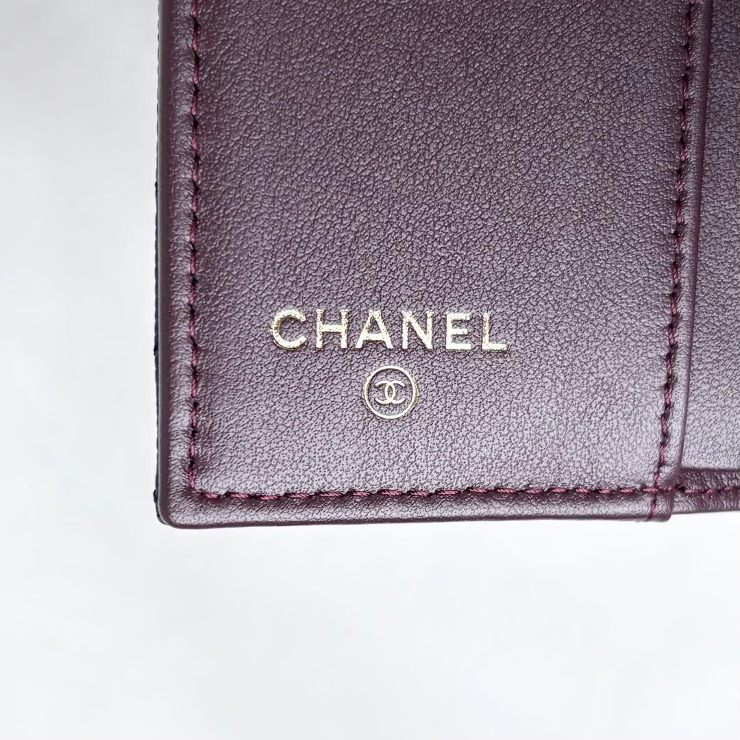 新品未使用 CHANEL 三つ折り財布 キャビアスキン シールカード ココマーク