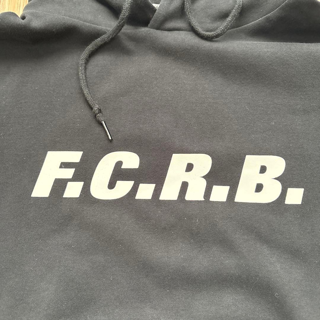 F.C.R.B パーカー　ブラック　Lサイズ