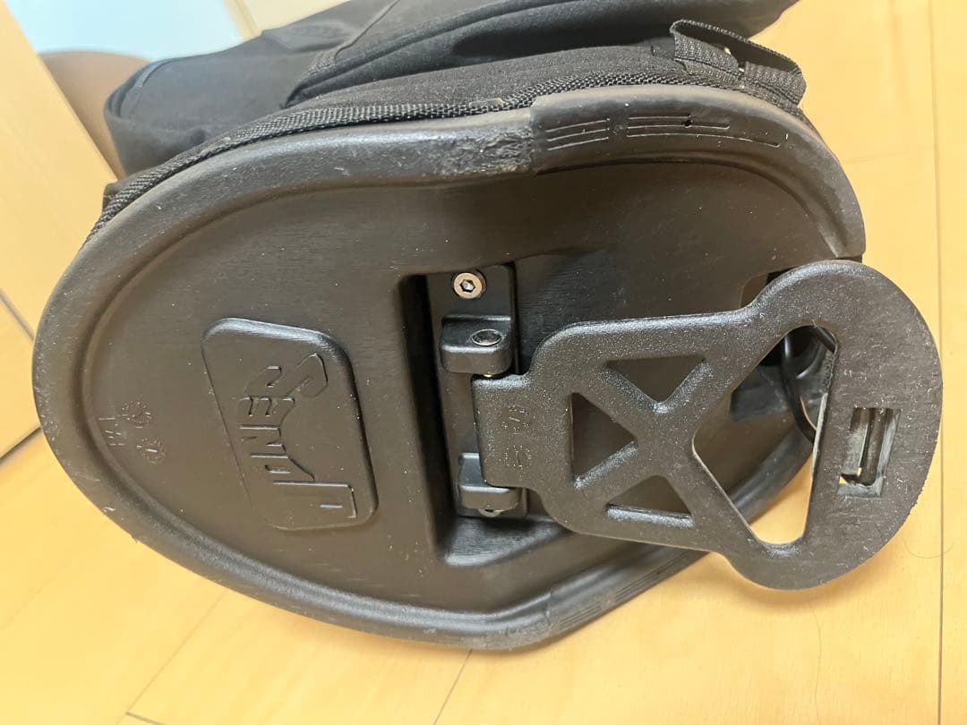 美品 JONES UTILITY TROUPER R スタンド型キャディバック