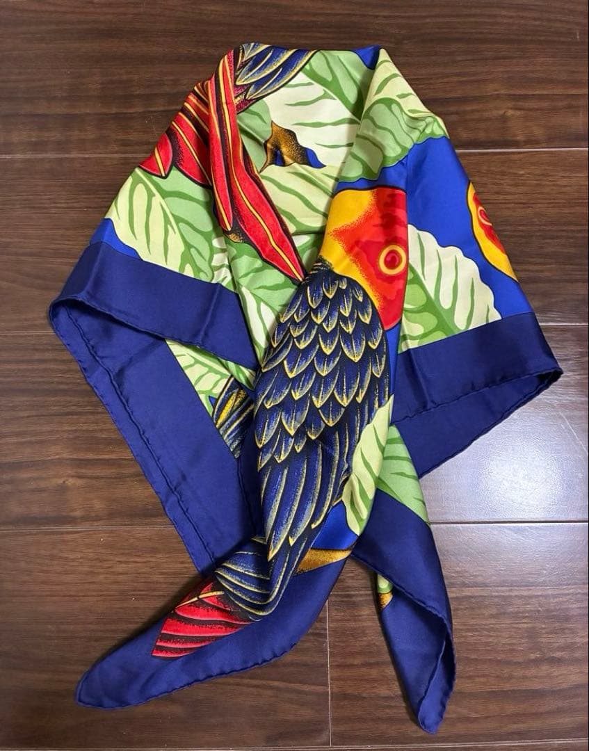 エルメス　スカーフ　オウム　シルク　カレ90　Les Perroquets