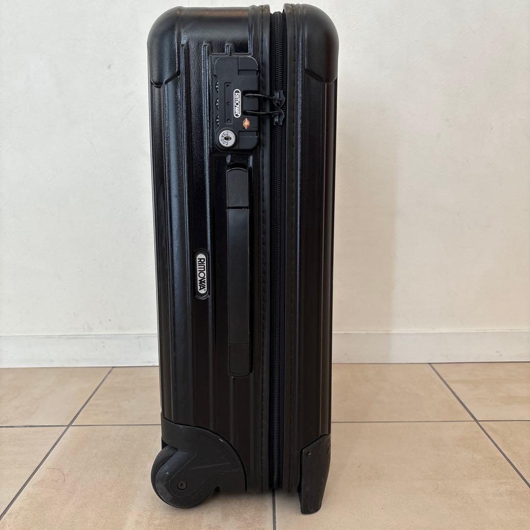 リモワ　キャリーケース