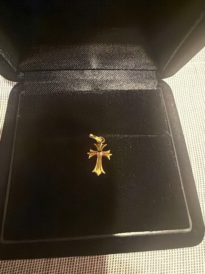 K18イエローゴールド　ピアス