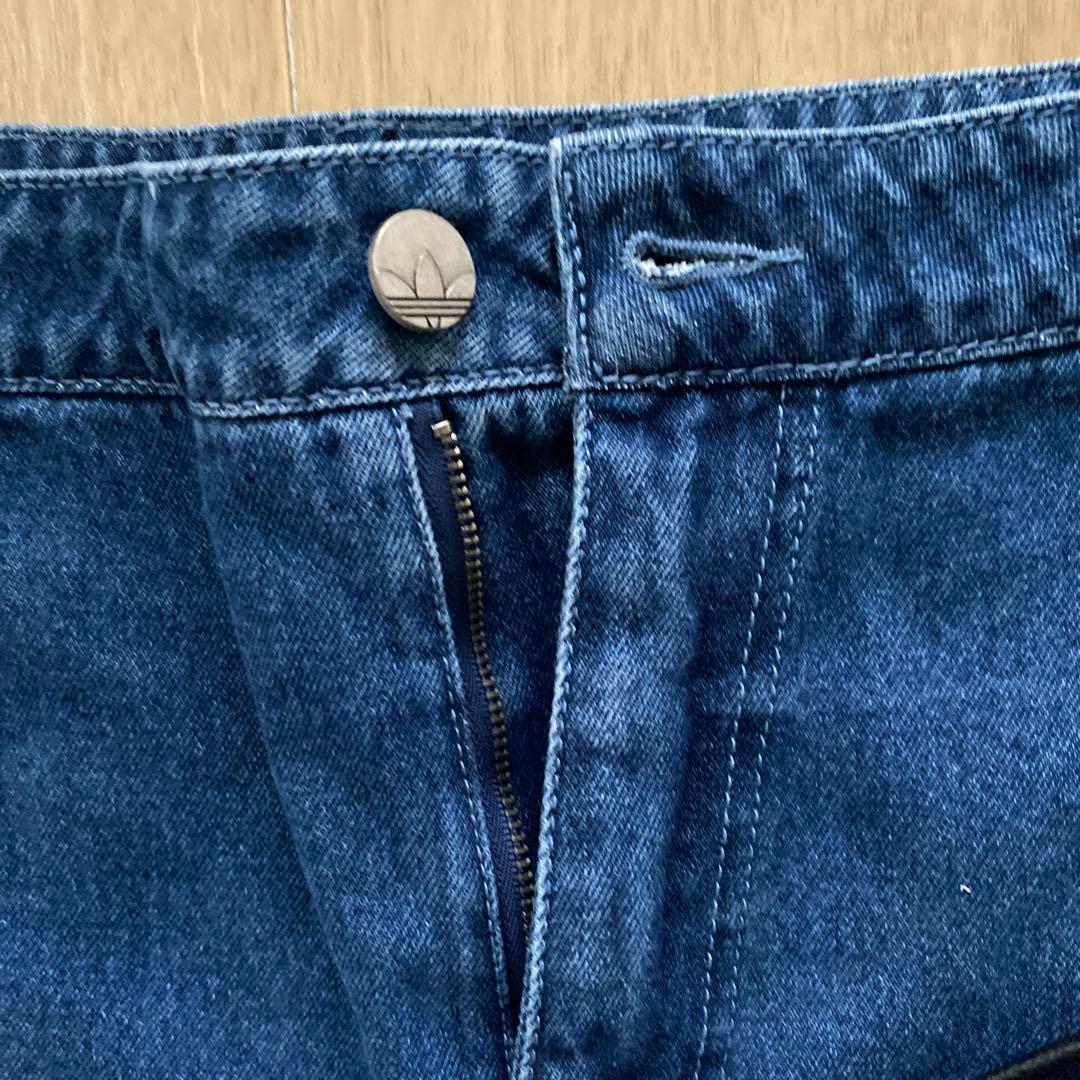 新品未使用　アディダス adidas デニム パンツ3432