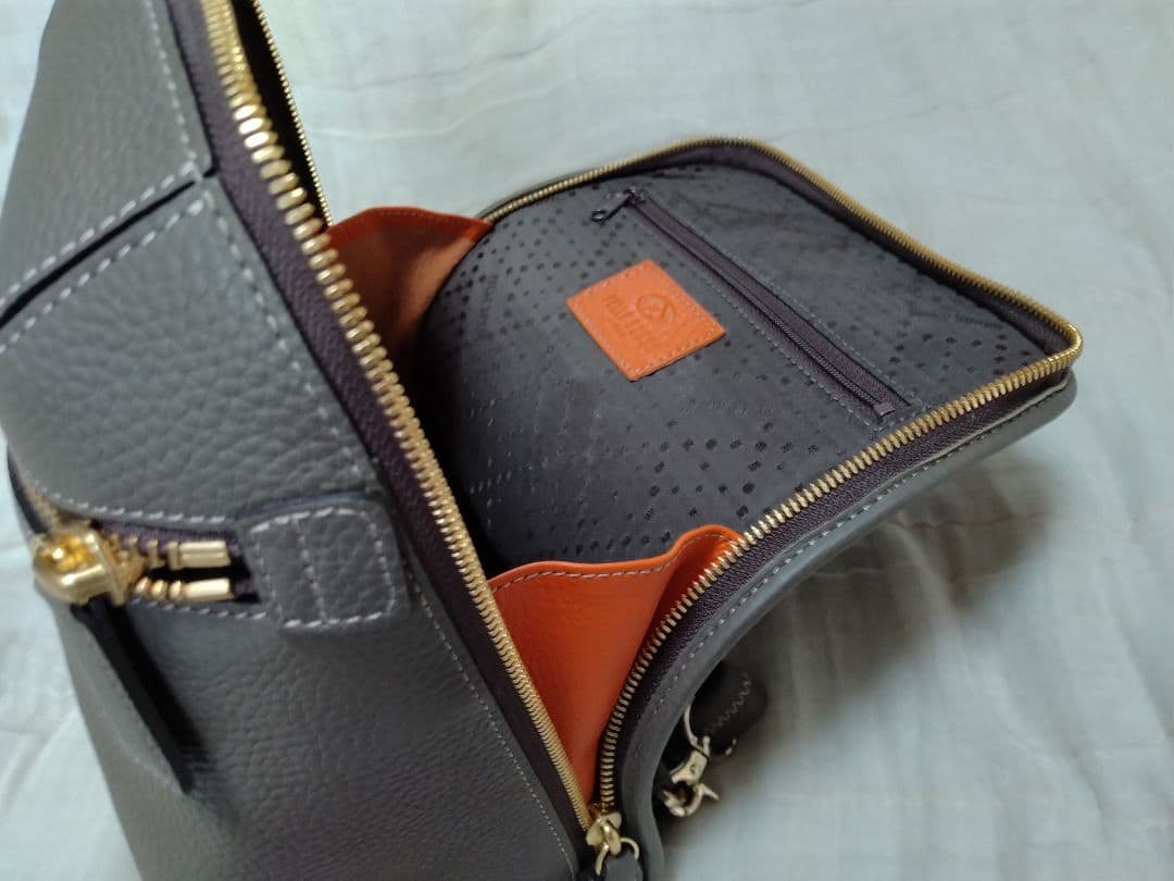 PELLE BORSA シボレザーリュック*グレージュ