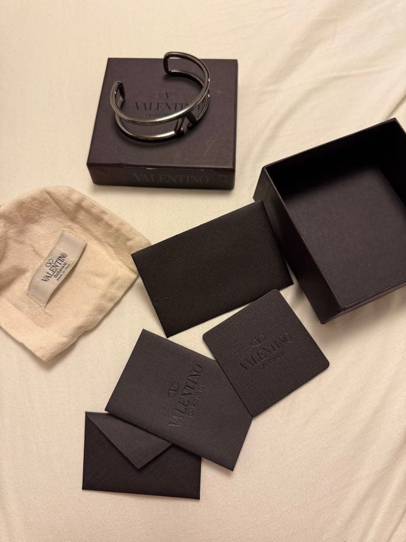 ヴァレンティノ・ガラヴァーニ バングル WY2J0N80MET