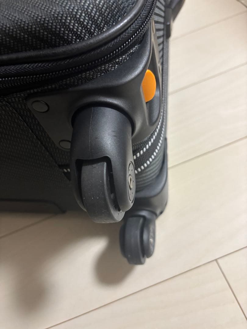 シフレ エスケープ★ソフトスーツケース／キャリーバッグ