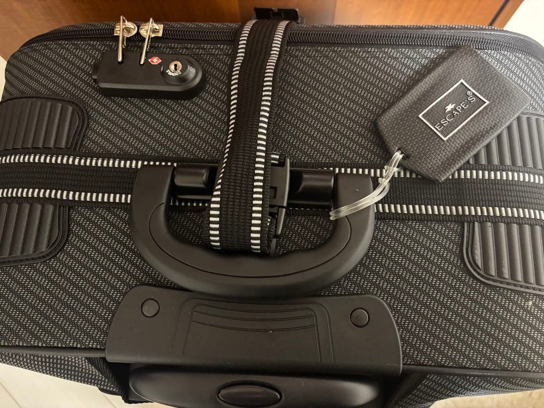 シフレ エスケープ★ソフトスーツケース／キャリーバッグ