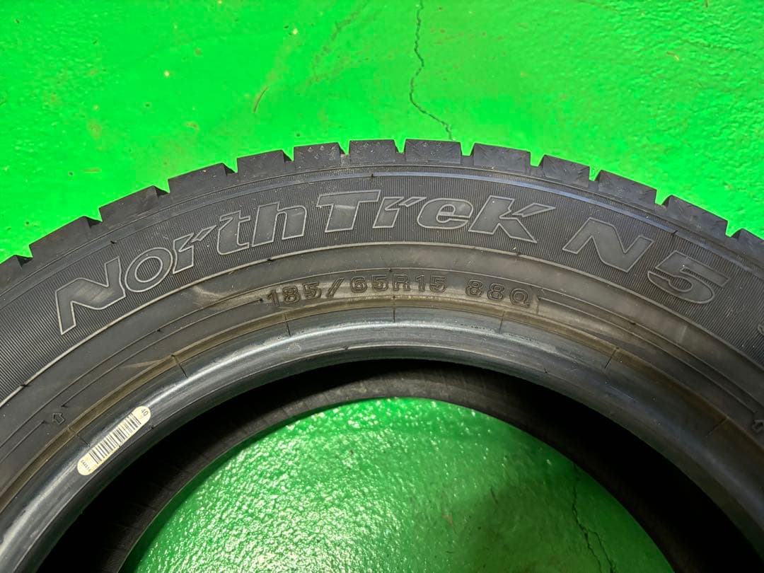 スタッドレスタイヤ　185/65R15 ノーストレックN5 4本セット
