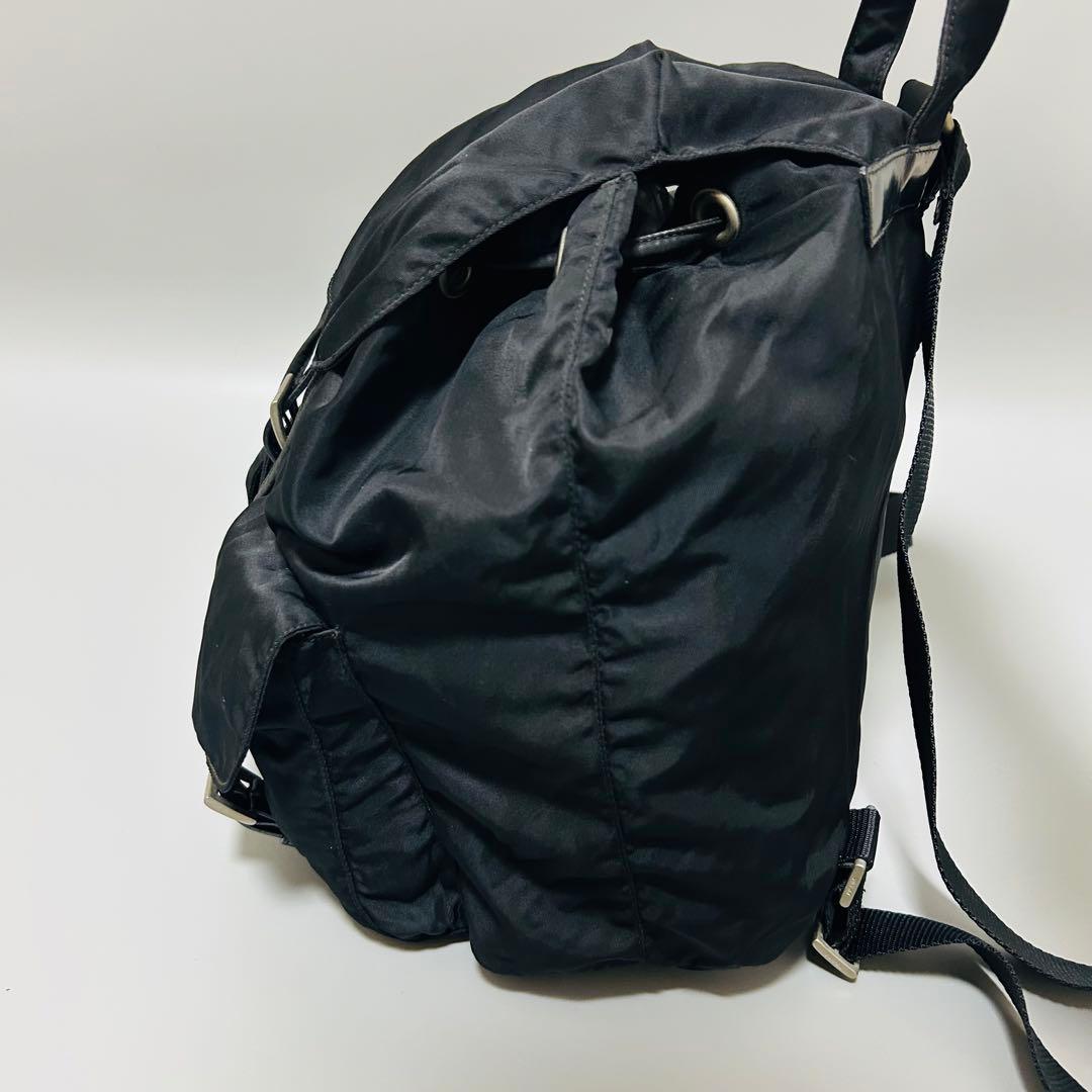 美品PRADA プラダ 巾着型 リュックサック デイパック レディースブラック