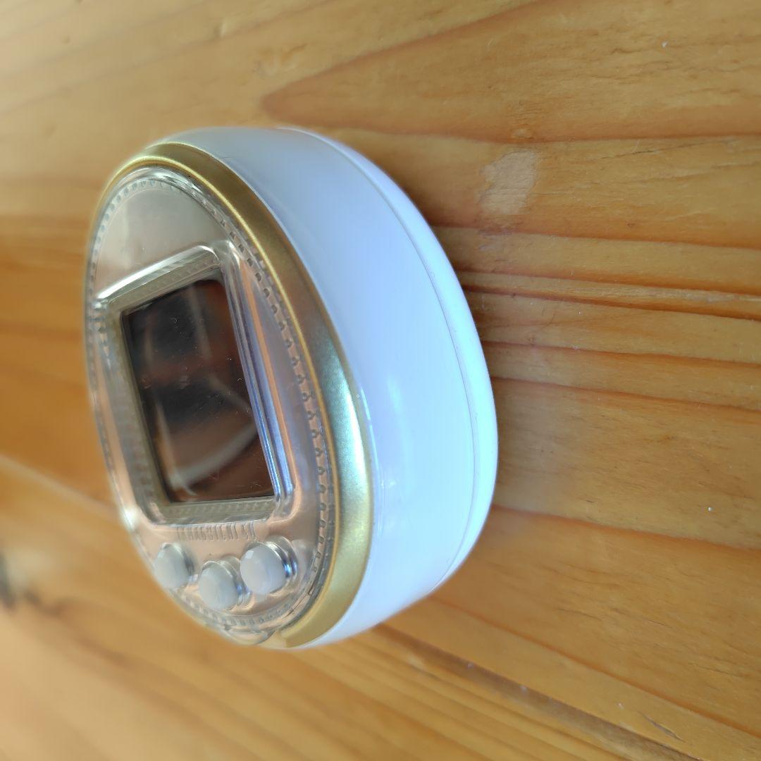 たまごっち 4U ホワイト 取扱説明書あり Tamagotchi 4U