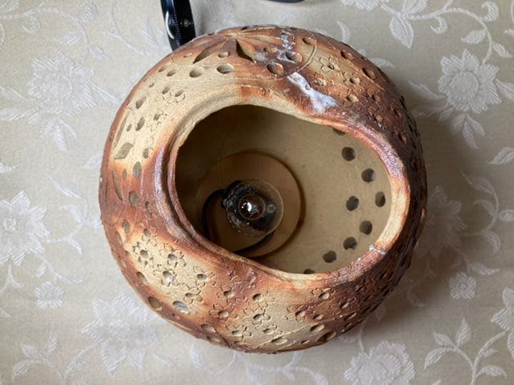 陶器　室内照明　ライト　ランプ　作家物　直径約20.0cm×高さ約16.0cm