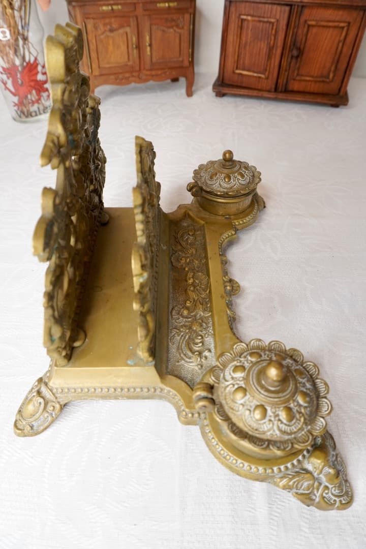 フランス アンティーク 天使と花かごのレタースタンド＆インクウェル