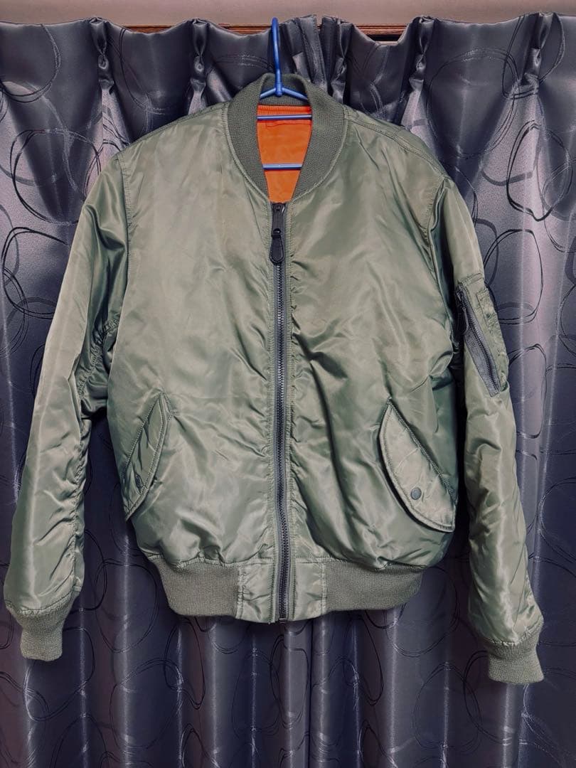 【超美品】AVIREX MA-1