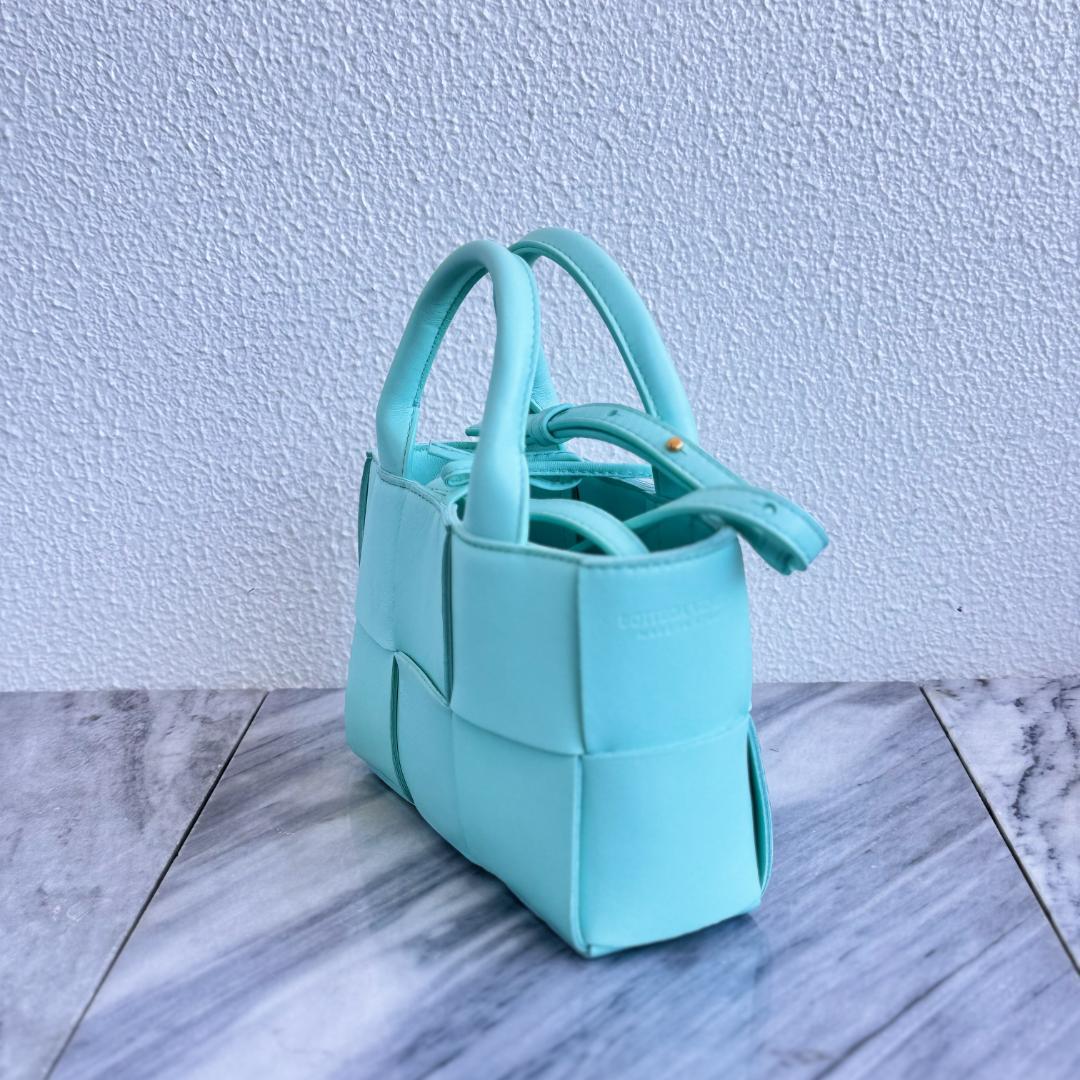 ボッテガヴェネタ キャンディーアルコトート イントレチャート ショルダーバッグ