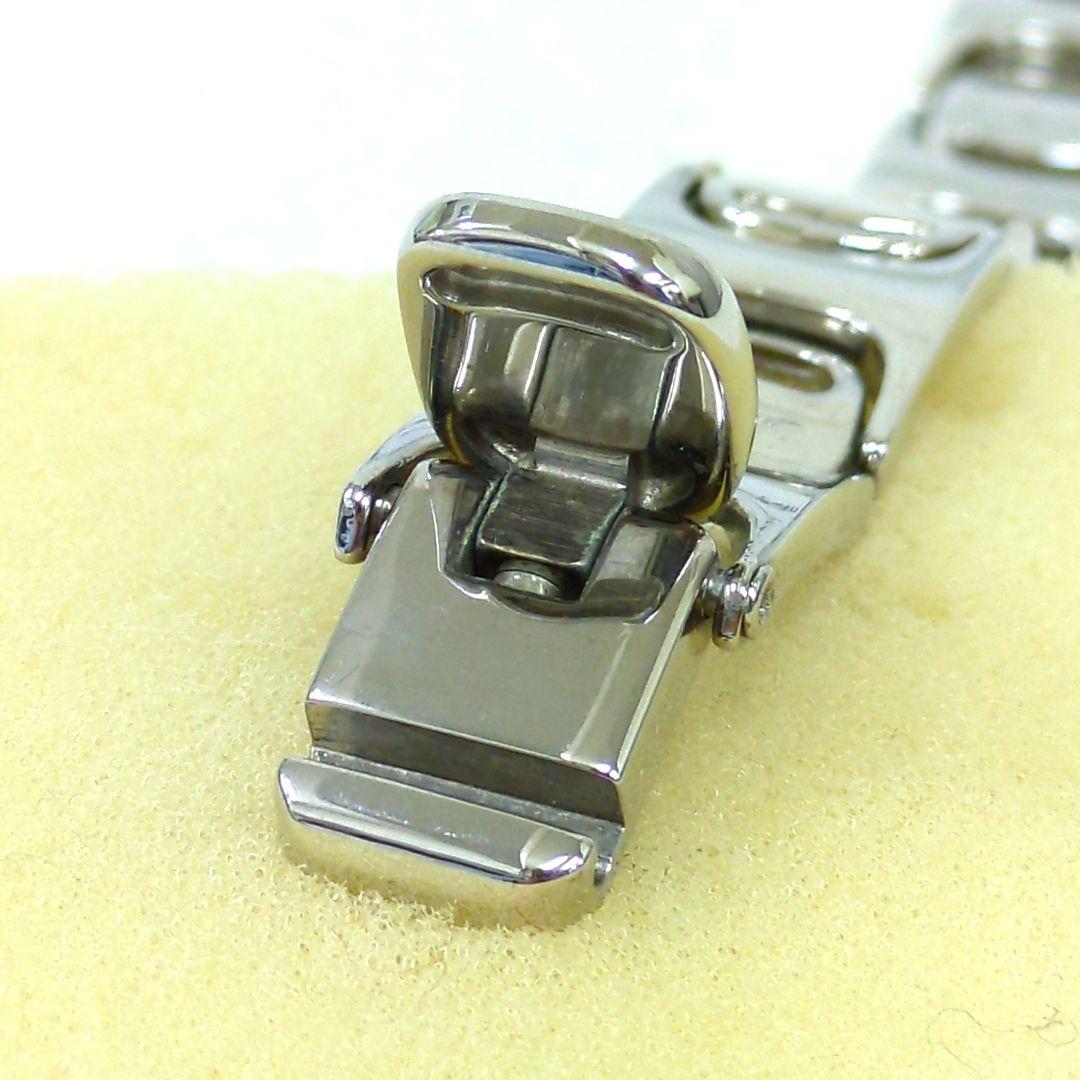 サルヴァトーレ・フェラガモ ブレストレット シルバーカラー イタリア製