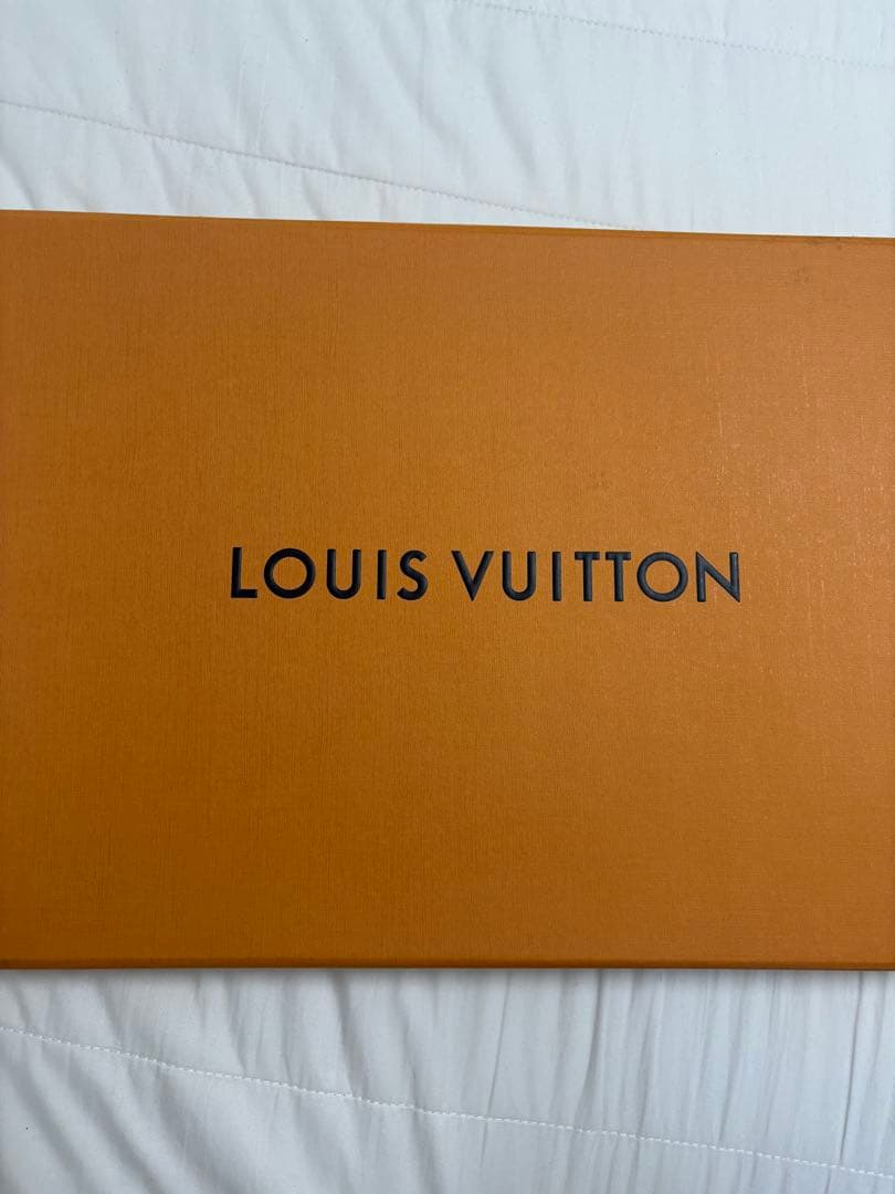 【新品未使用】マフラー・LV エセンシャル 正規品 ルイヴィトン