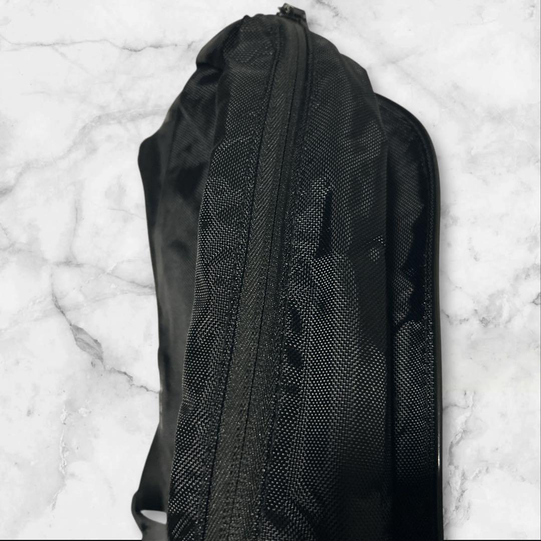 【激レア オニツカタイガー メッセンジャー　刺繍】ボディバッグ 虎 良品