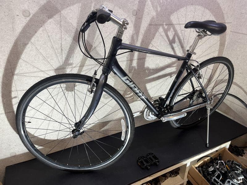 GIANT ESCAPE R3 クロスバイク sizeM　2020年