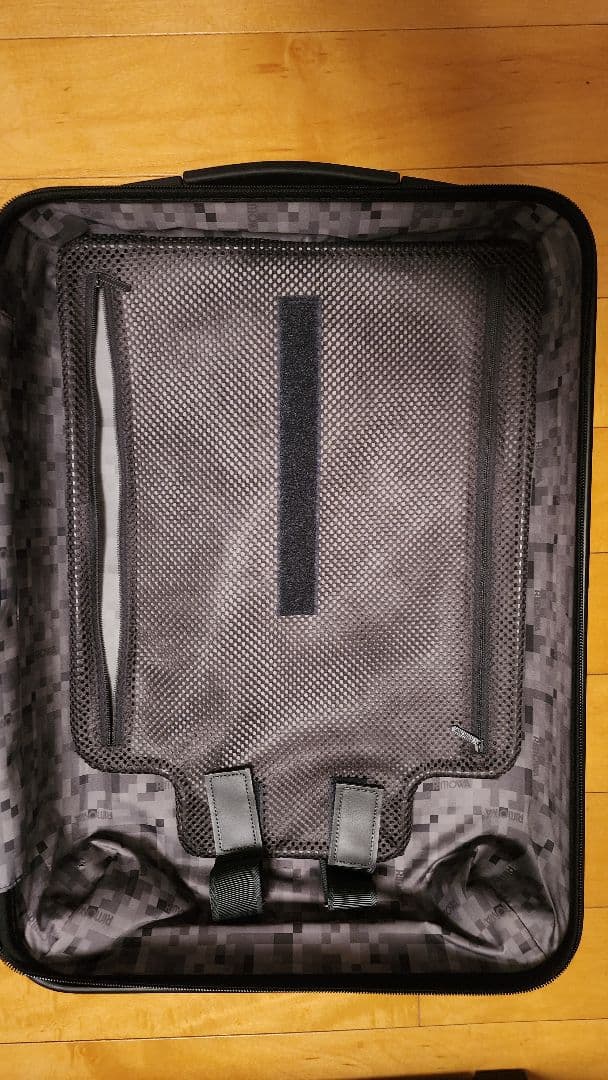 RIMOWA 限定カラー　グレー 機内持ち込みサイズ　キャリーケース美品