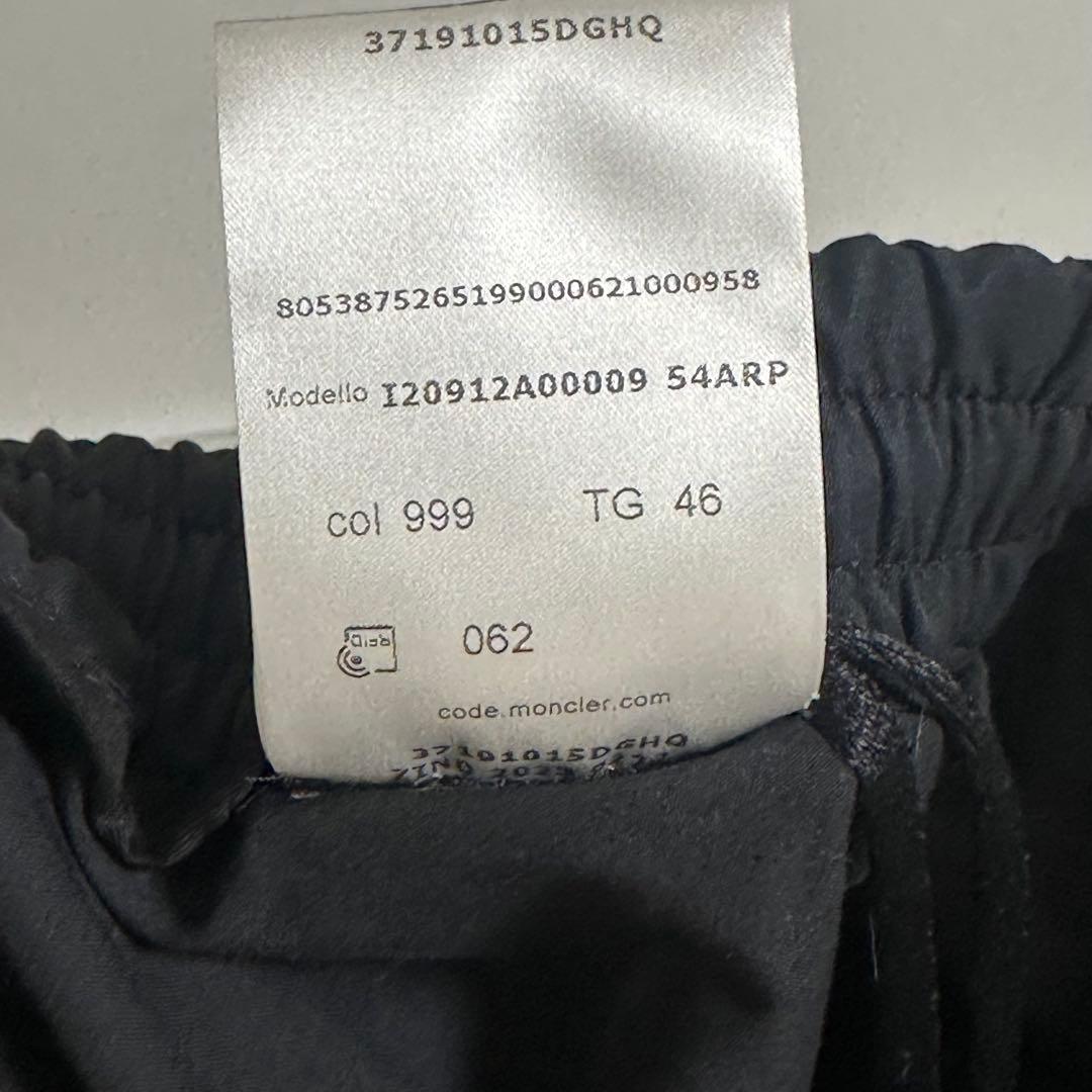 新品タグ付き MONCLER メンズ パンツ ブラック ロゴ
