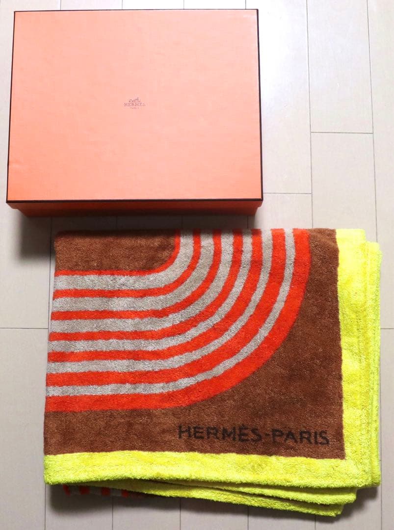 【匿名配送】エルメス HERMES ビーチタオル ゼン・オ・ソレイユ ジョーヌ