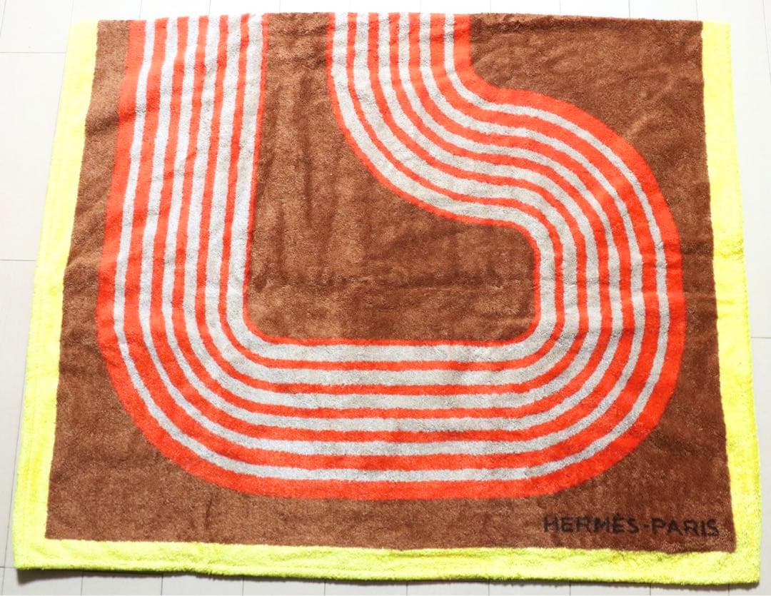 【匿名配送】エルメス HERMES ビーチタオル ゼン・オ・ソレイユ ジョーヌ