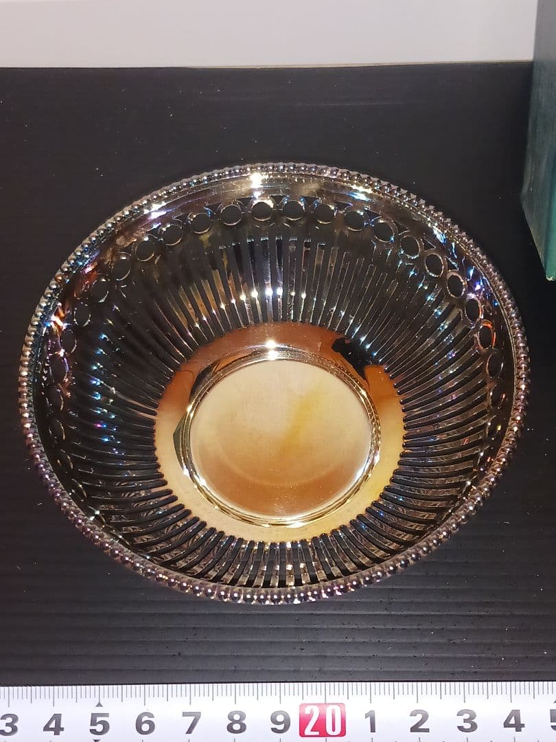 銀製品　小物入れ　キャンディー入れ　KELTUM 刻印有り　シルバー