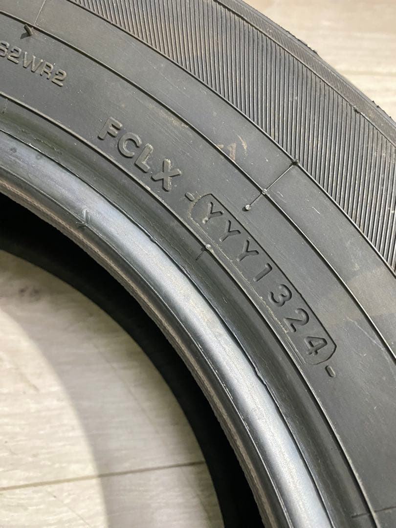 185/65R15 YOKOHAMA BluEarth E50 24年