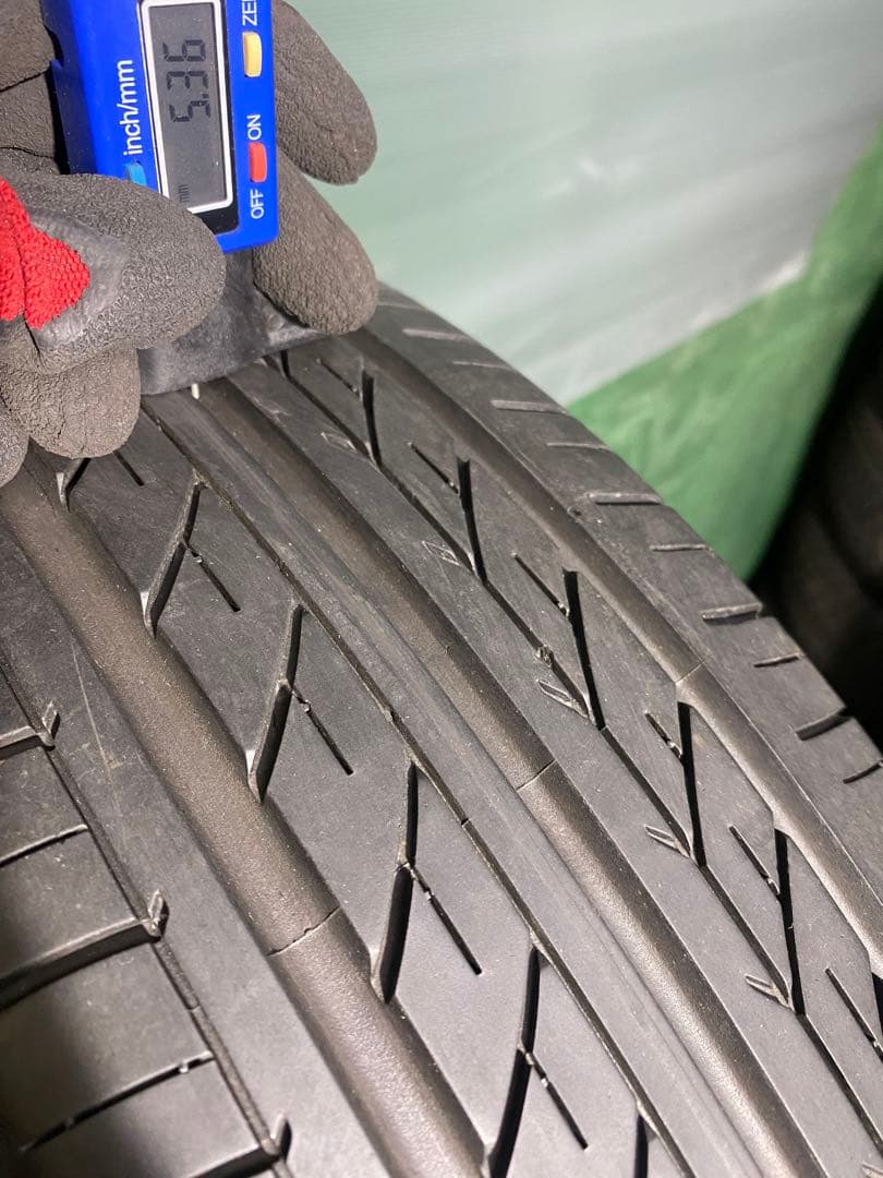 185/65R15 YOKOHAMA BluEarth E50 24年