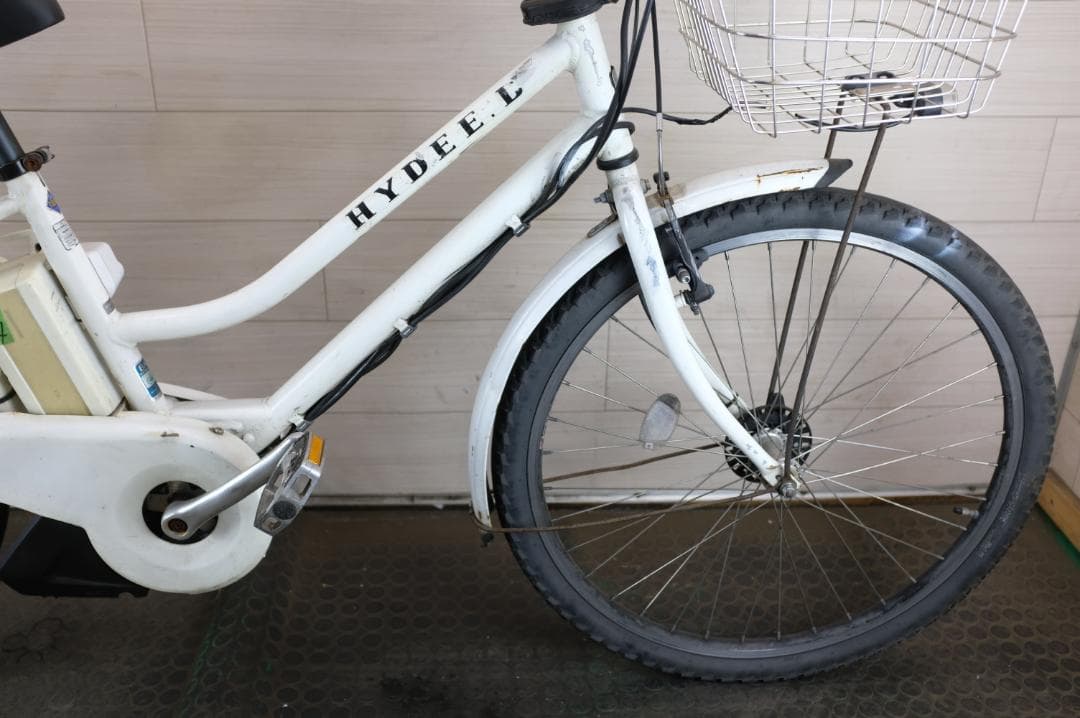 ブリヂストン製　HYDEE.B　26インチ　3段　8.7Ah充電器あり