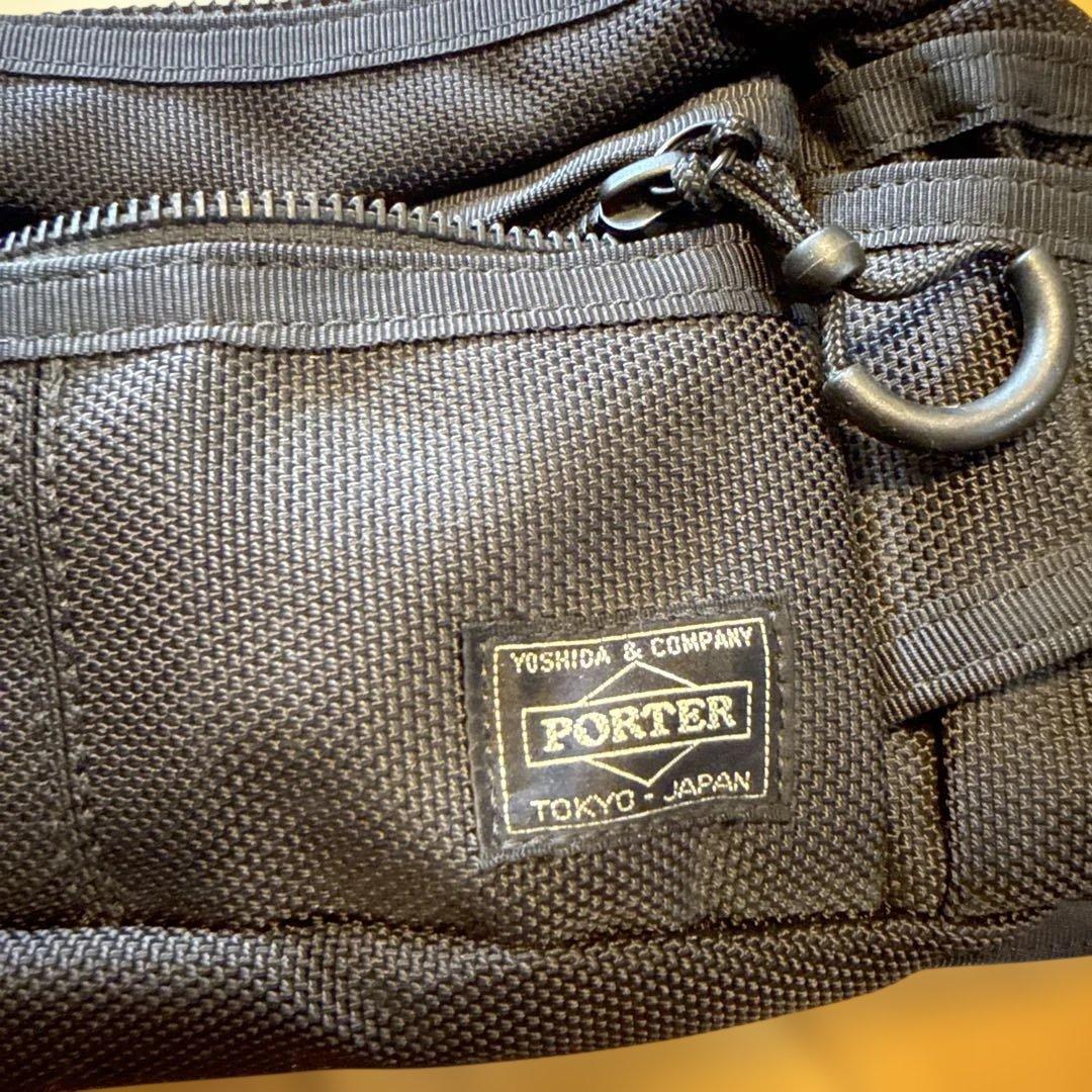 【本日限定値下中】PORTER ブラック ボディバッグ 多機能ポケット付き