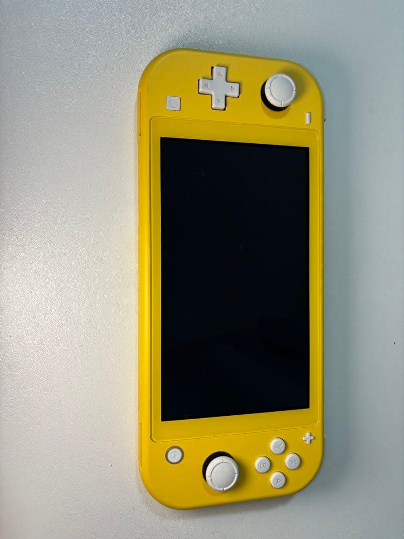Nintendo Switch Lite イエロー［美品］
